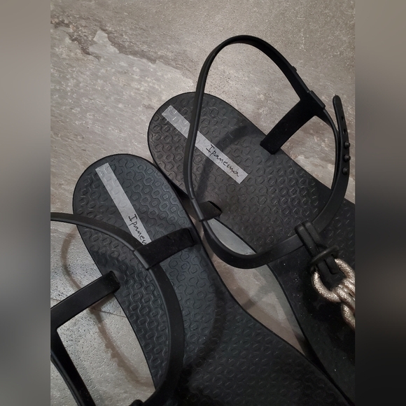 Ipanema Black & Silver Sandals. Women Size 10 US. Made In Brazil. - Picture 6 of 6